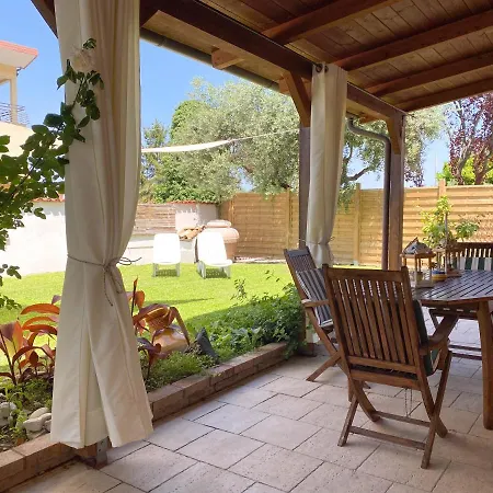 Portici Sul Giardino - Dimora Dei Portici 펜션 오르토나